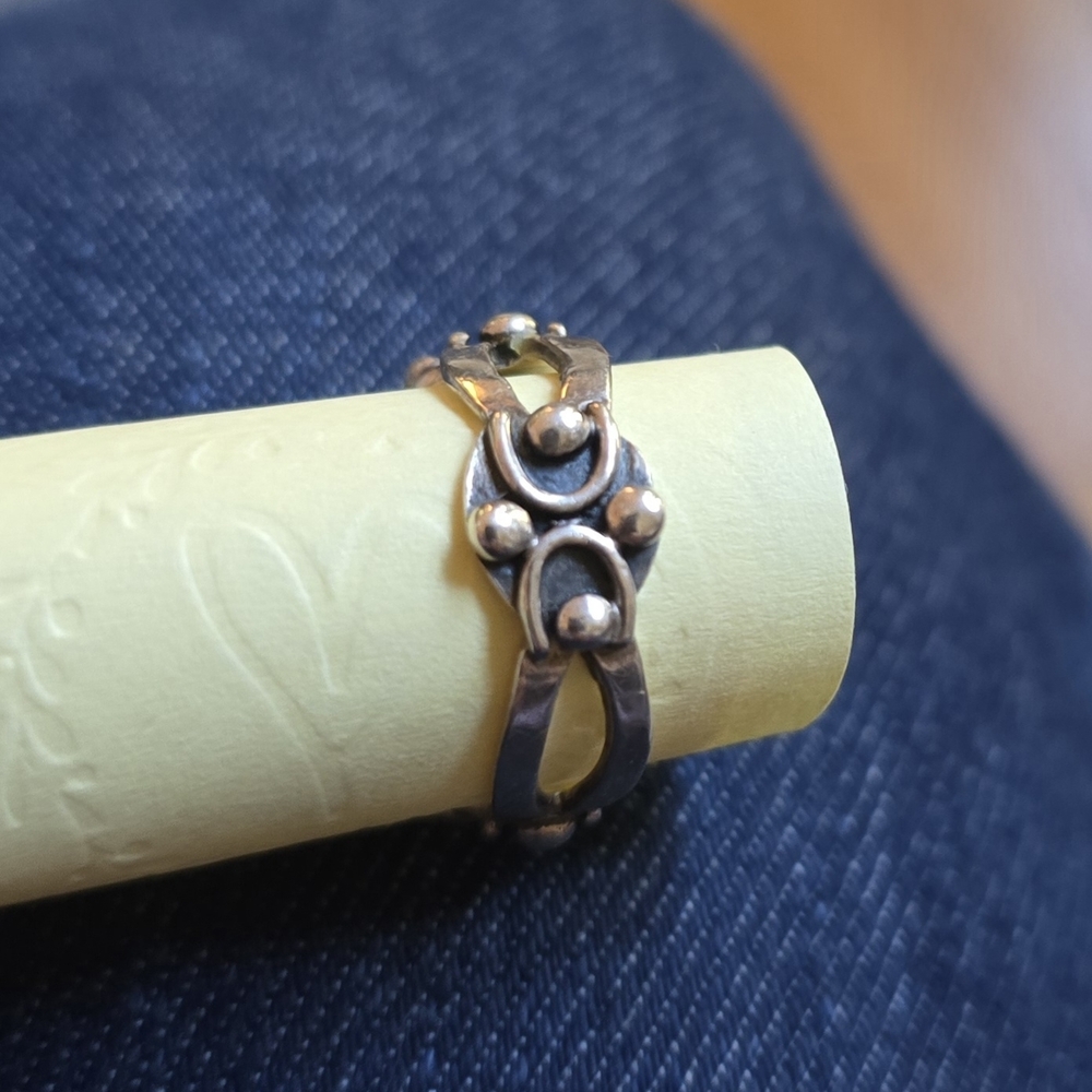 Elegant Silver Women's Ring